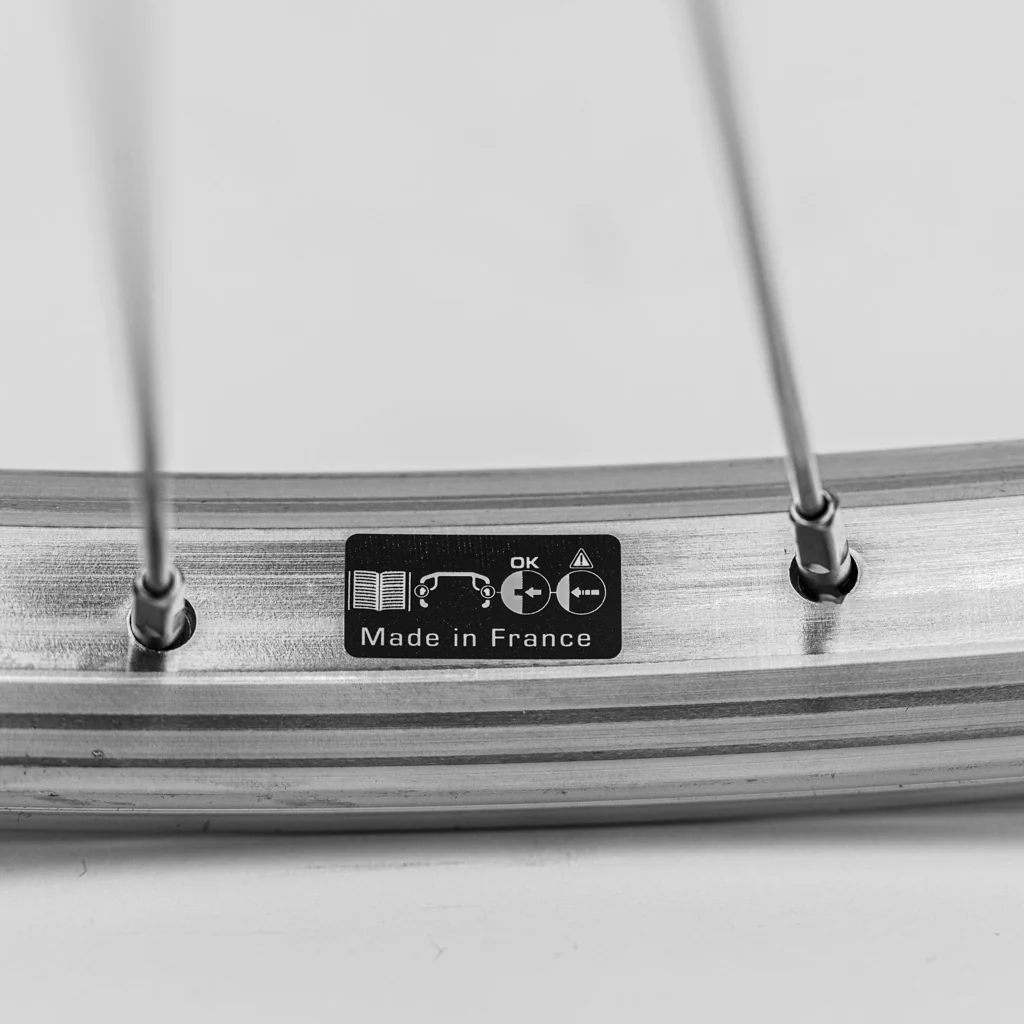 Roue arrière de vélo 650B à écrous – Image 7