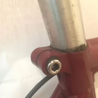 Vis de serrage de tige de selle sur cadre vélo 8x25mm – Image 4